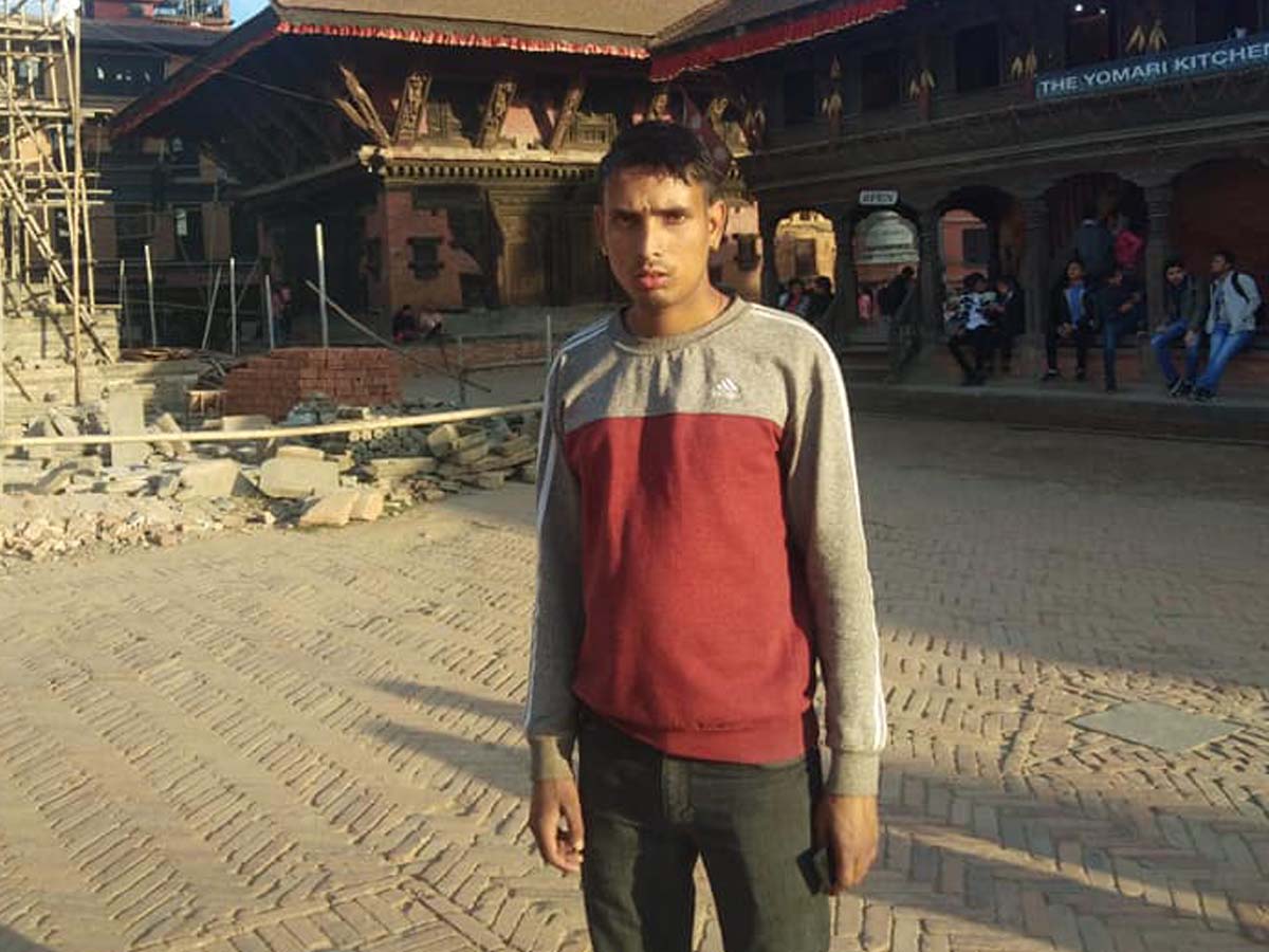 बैतडीका बस व्यवसायी हरेन्द्र मोटरसाइकल दुर्घटनामा परी गम्भीर घाइते